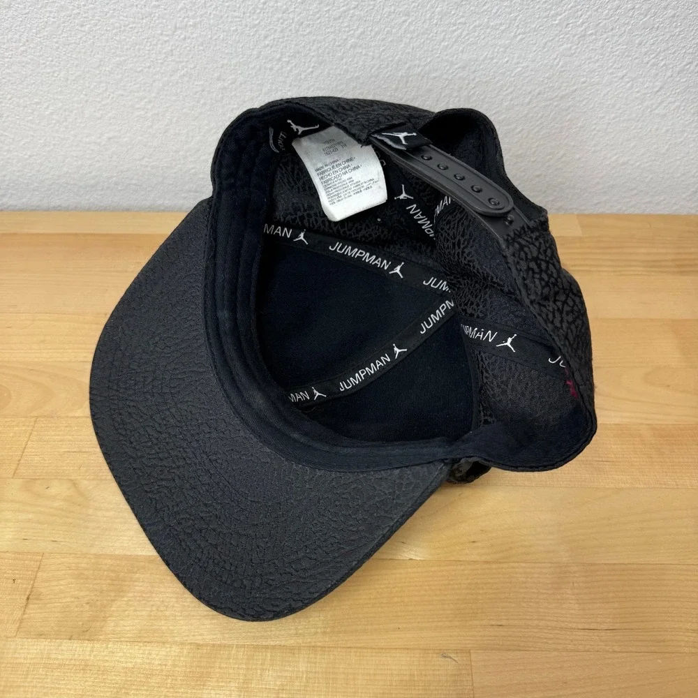 Jordan Youth Black Elephant Print Snapback Hat Gold Jumpman Logo 1623-429 316